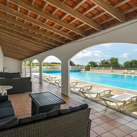 2 Bedroom Beautiful In Σπίτι διακοπών
